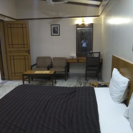 Hotel Jawahar Ulhāsnagar Zewnętrze zdjęcie