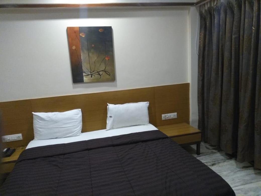 Hotel Jawahar Ulhāsnagar Zewnętrze zdjęcie