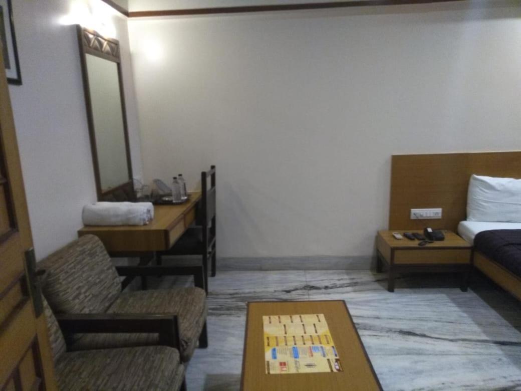 Hotel Jawahar Ulhāsnagar Zewnętrze zdjęcie