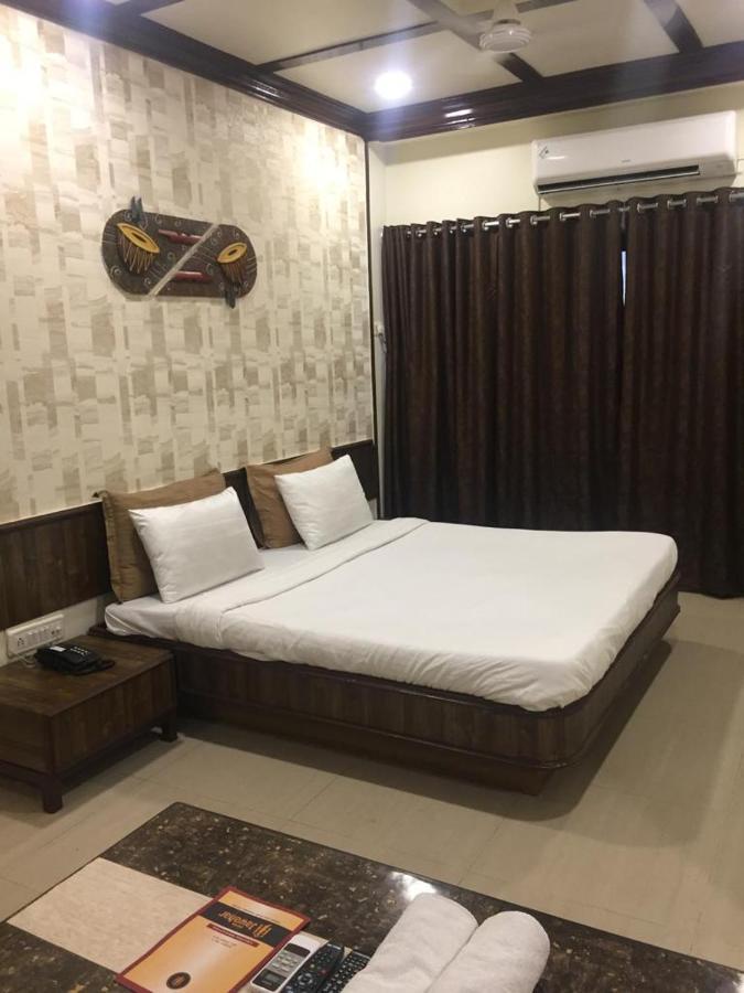Hotel Jawahar Ulhāsnagar Zewnętrze zdjęcie