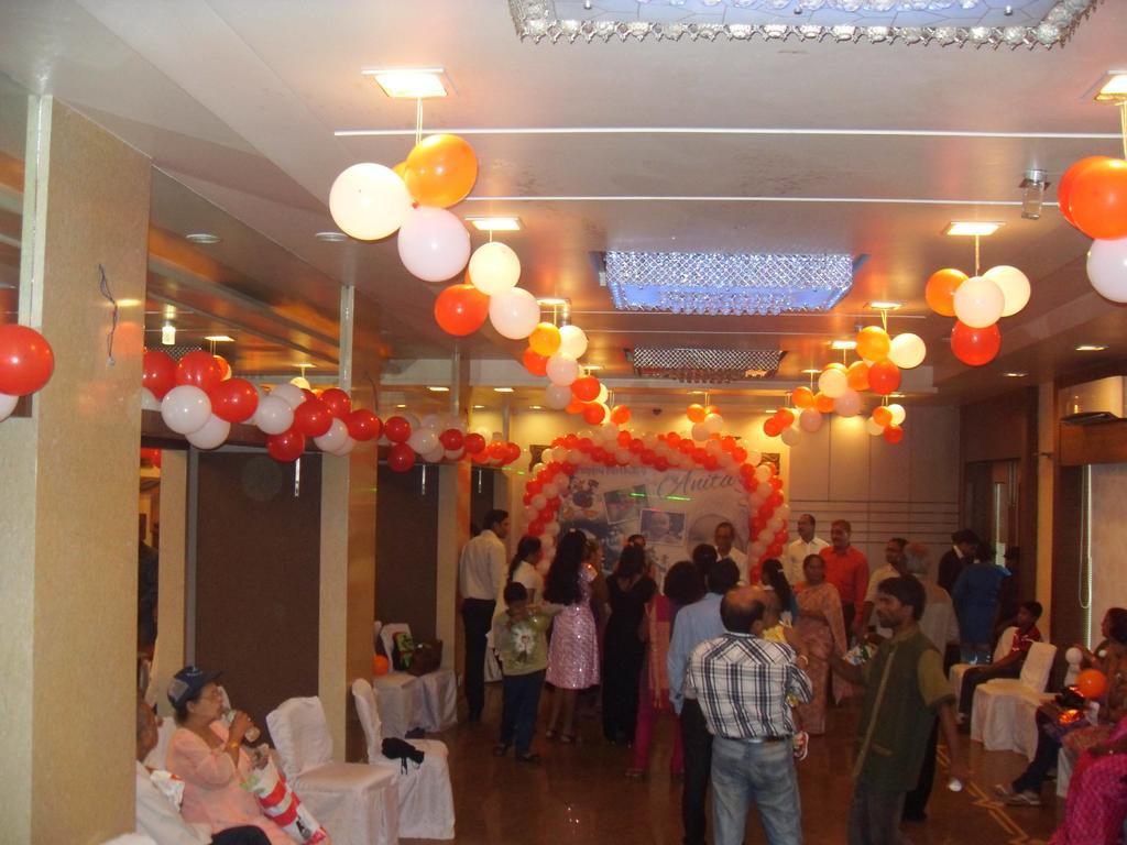 Hotel Jawahar Ulhāsnagar Zewnętrze zdjęcie