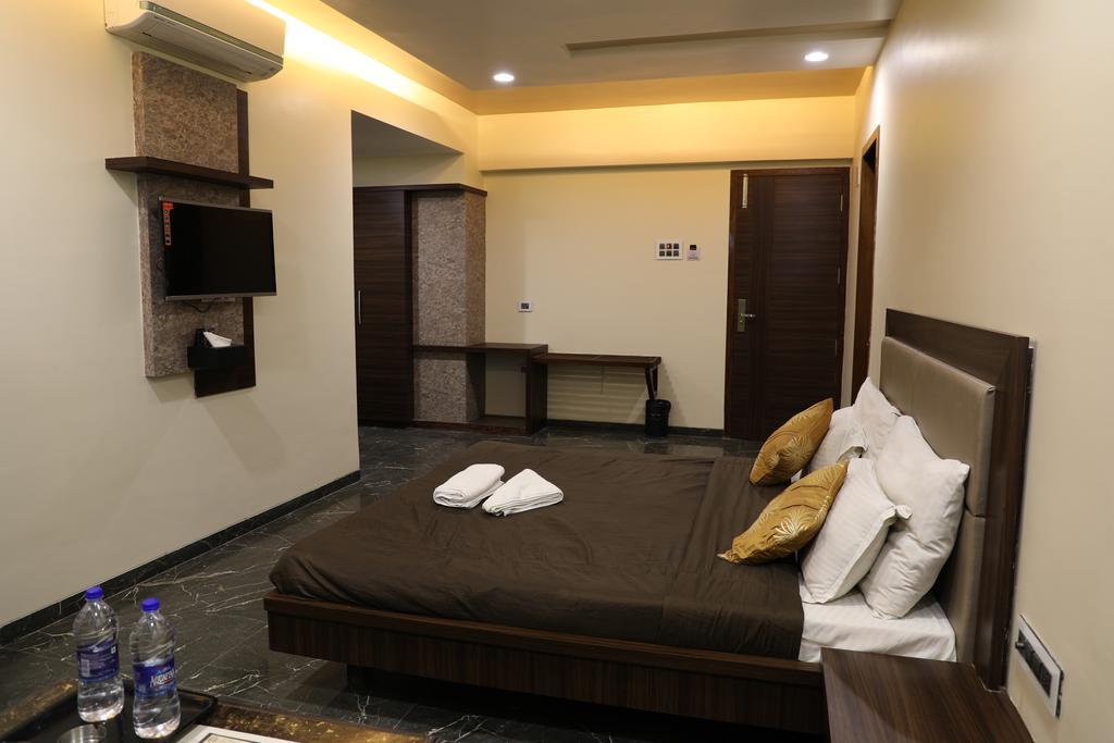 Hotel Jawahar Ulhāsnagar Zewnętrze zdjęcie