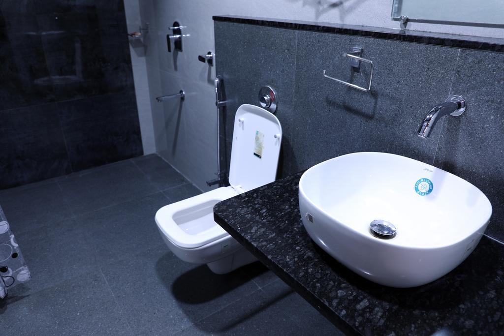 Hotel Jawahar Ulhāsnagar Zewnętrze zdjęcie